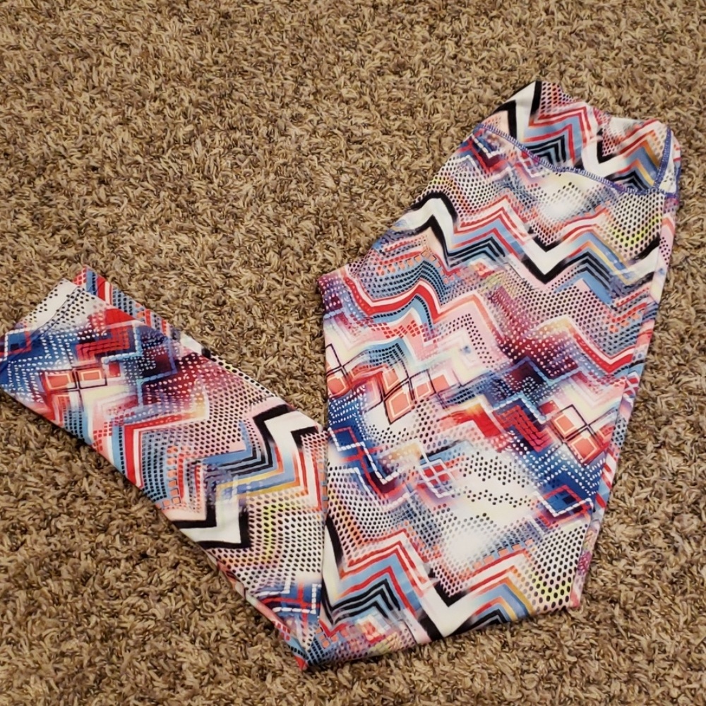 Aspire chevron workout leggings